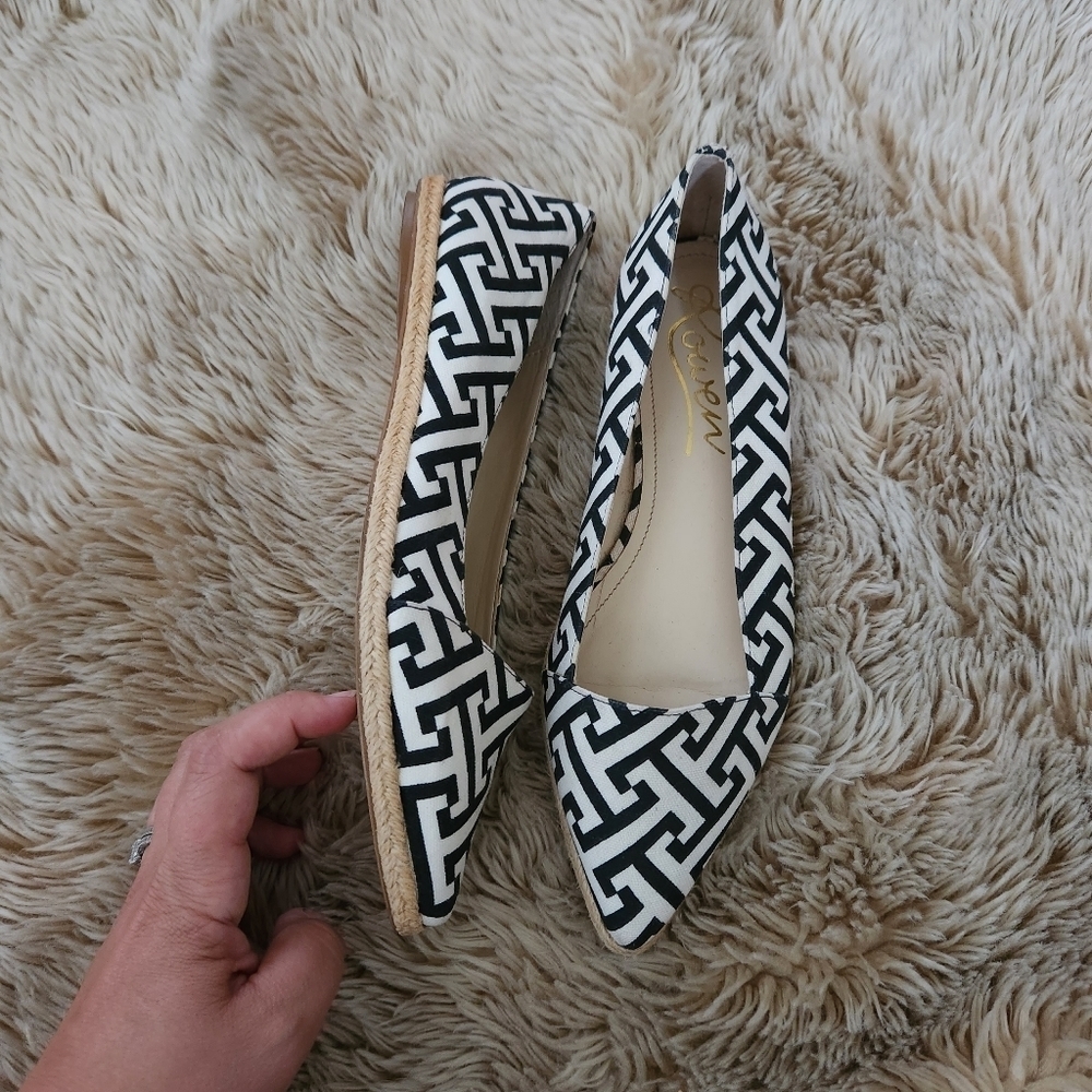 Rowen size 9.5 Black White pointed Toe Slip on Espadrille Flats Women's Shoes - Picture 2 of 4